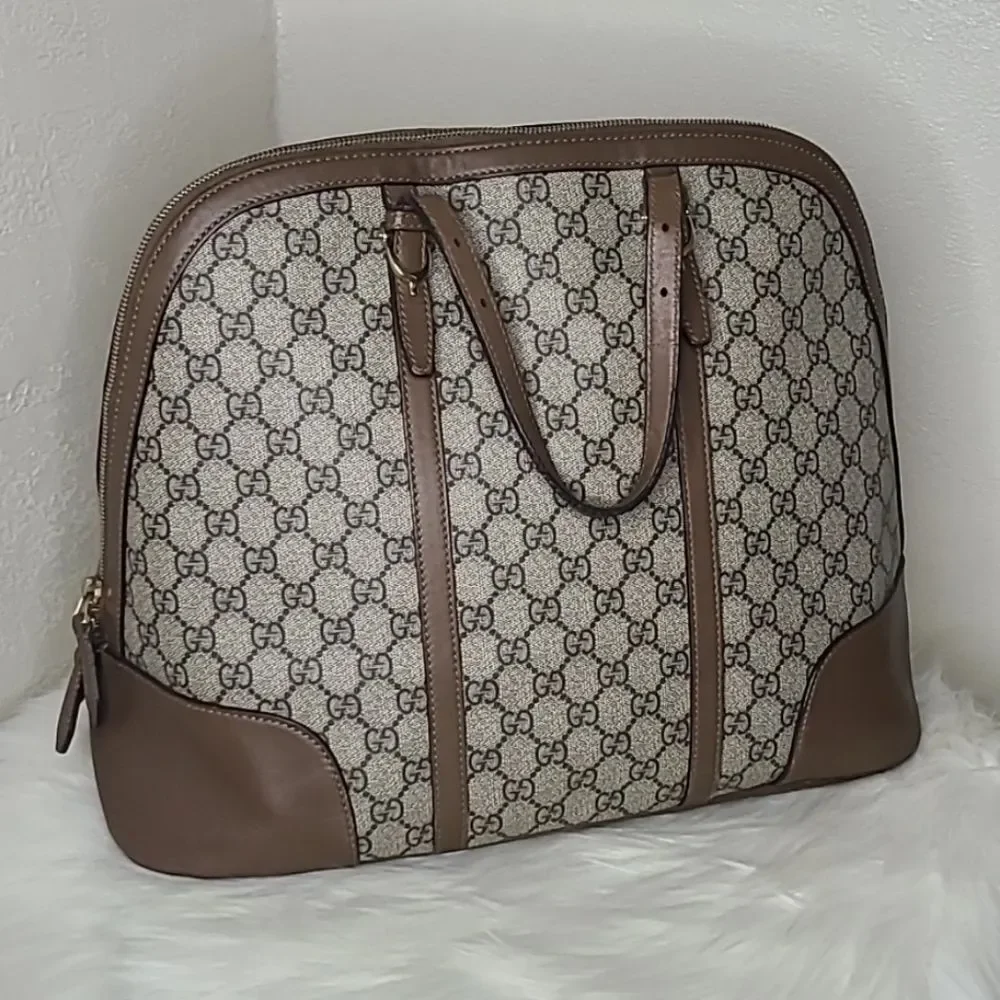 💯 Authentic Gucci Handbag 🍀 - Picture 15 of 16